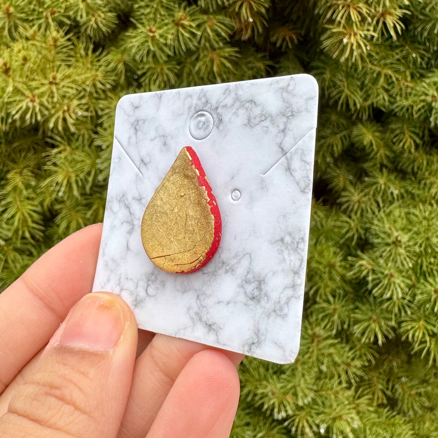 Support LLS Gold Leaf Red Drop Pin