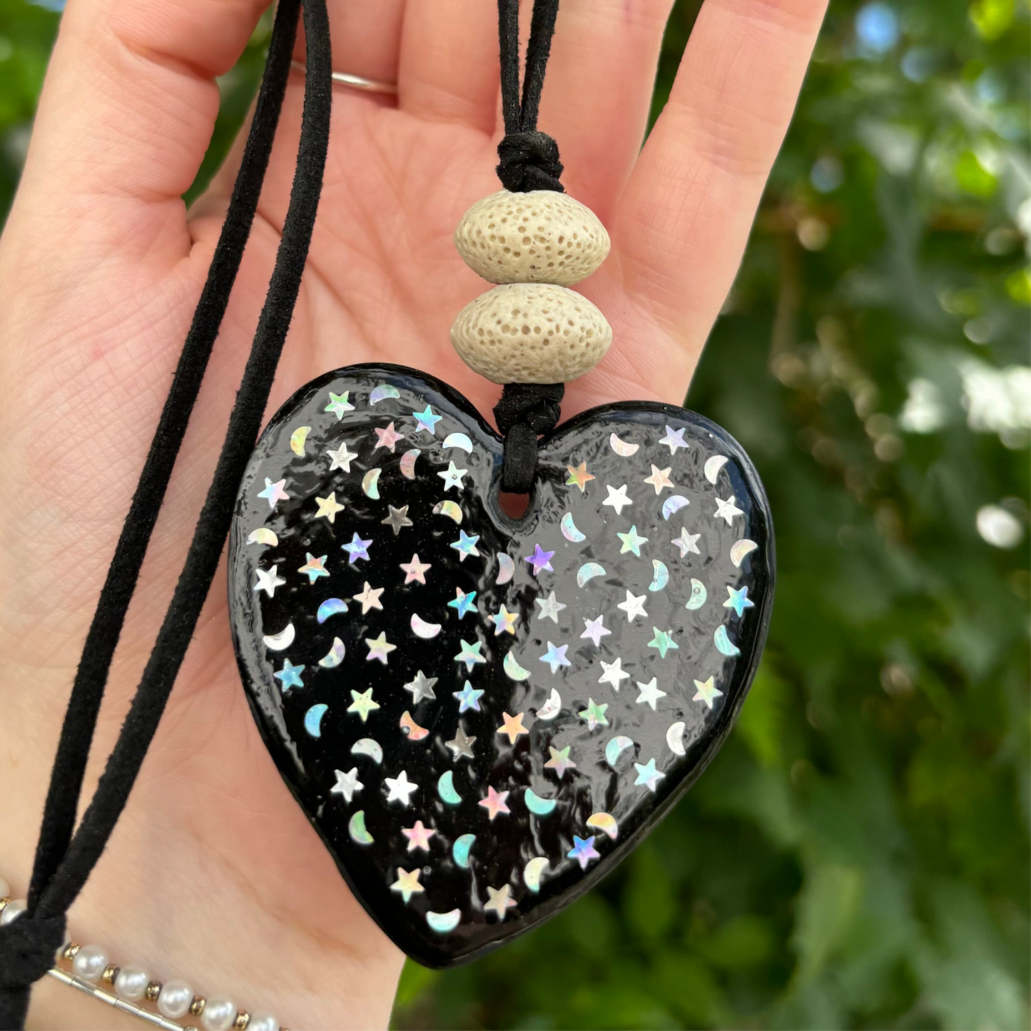 Heart Star & Moon Black Heart Clay Car Essential Oil Diffuser – Home Ornament & Hanging Decoration