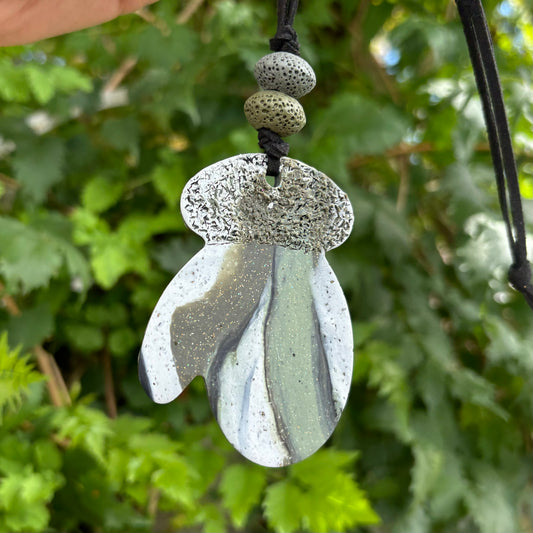 Marbled Mitten Clay Car Essential Oil Diffuser Home Ornament & Hanging Decoration