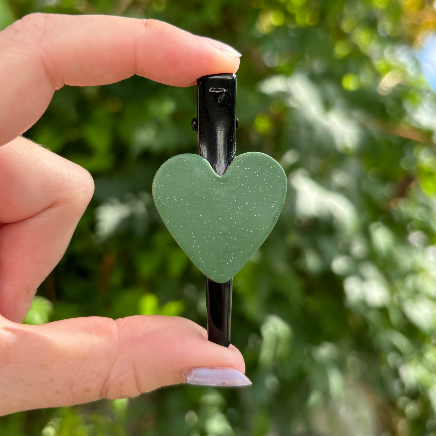 Army Green Polymer Clay Heart Hair Clip – Handmade Hair Accessory